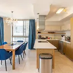 V&A Waterfront Luxury Apartments By Mcstay
