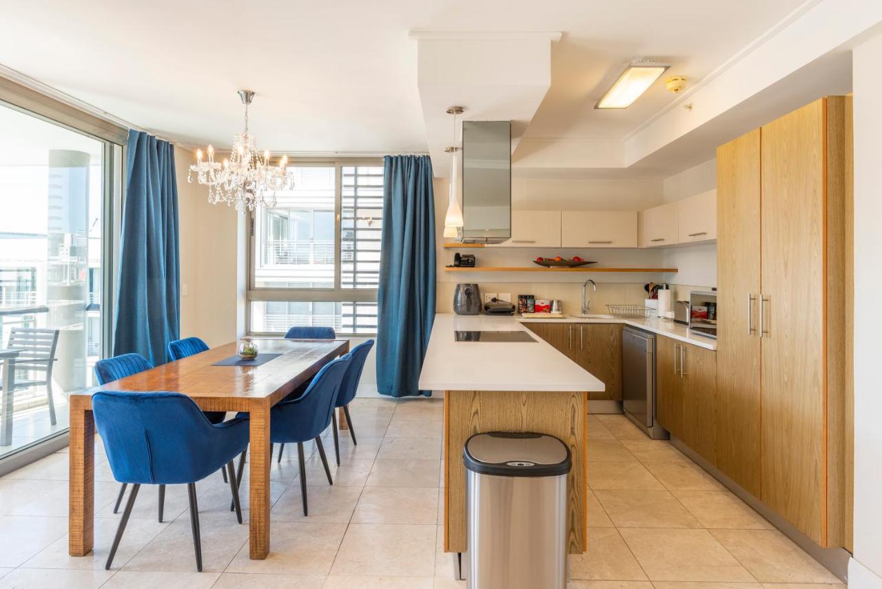 Apartment V&a Waterfront Luxury By Mcstay