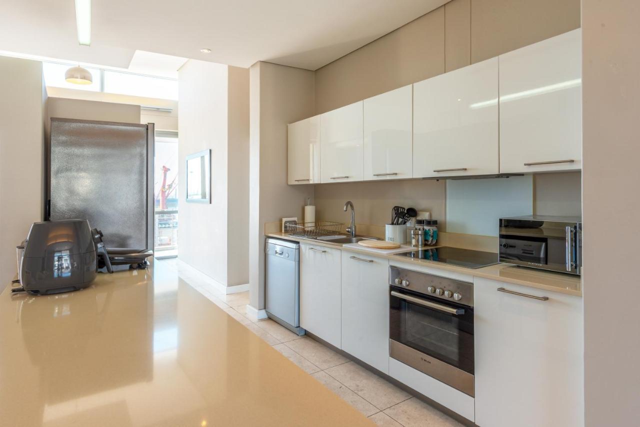 Apartment V&a Waterfront Luxury By Mcstay
