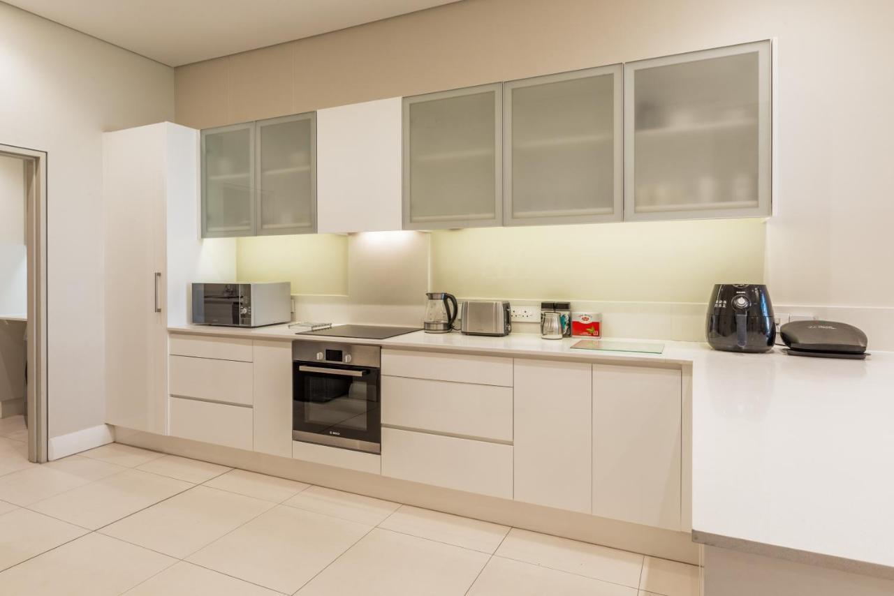 Apartment V&a Waterfront Luxury By Mcstay *